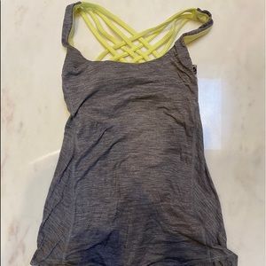 Lululemon size 4 workout top